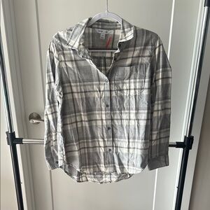 Old Navy Gray and Cream Checkered Shirt
